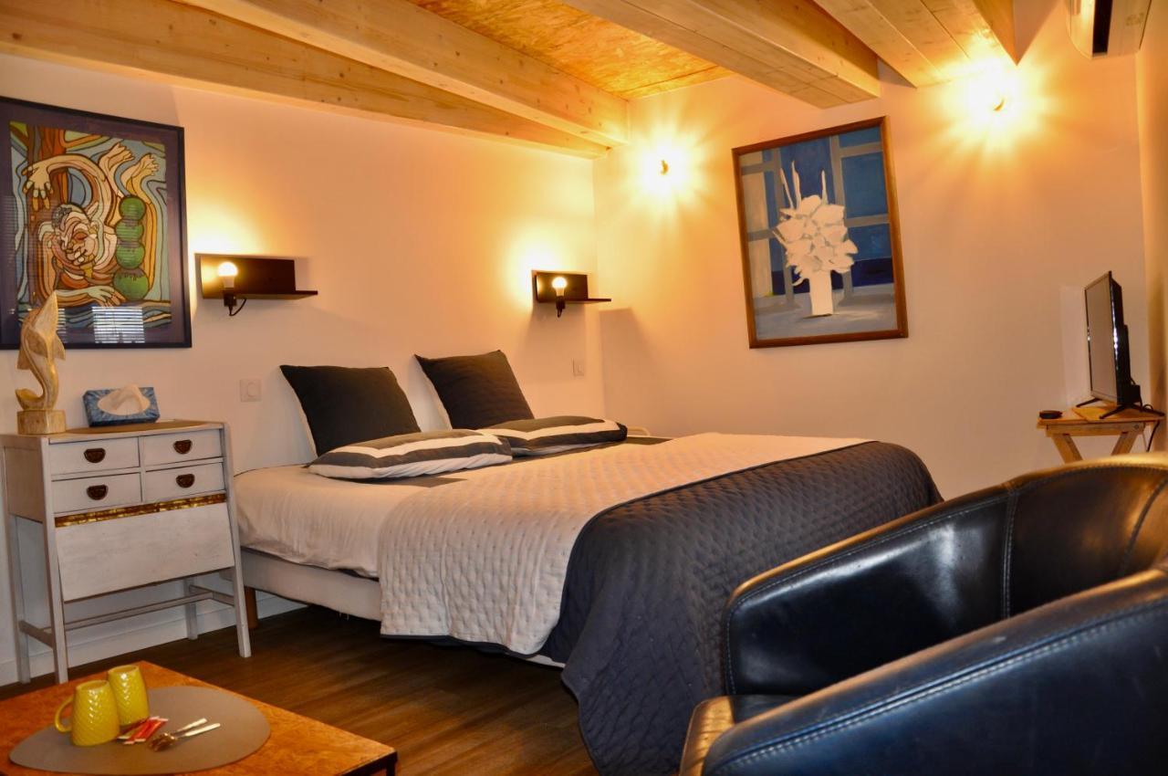 Les Chambres Tropeziennes Sanary-sur-Mer Exterior foto